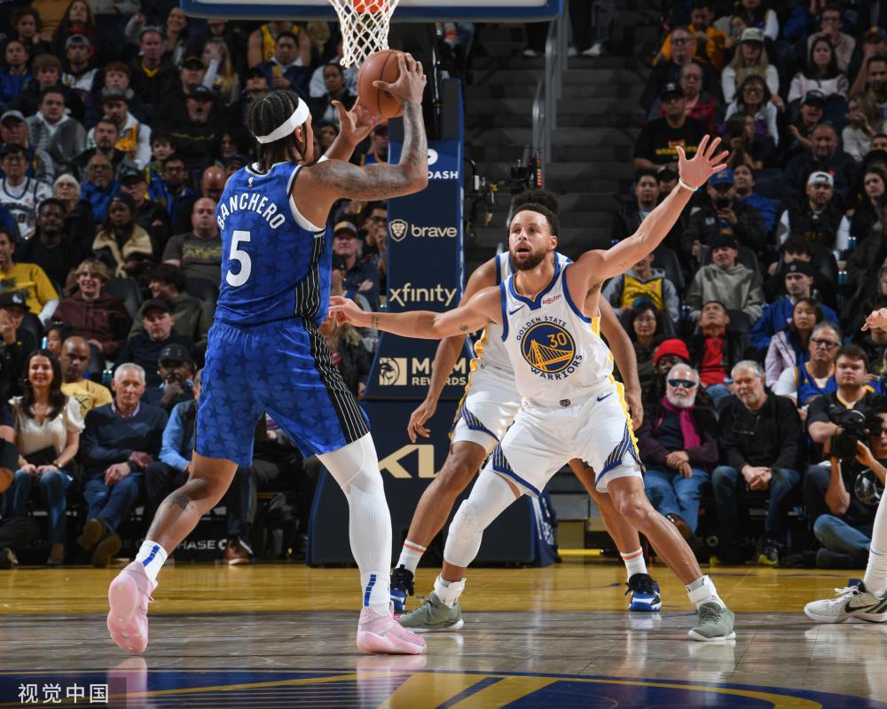 显示出球队 显示出球队